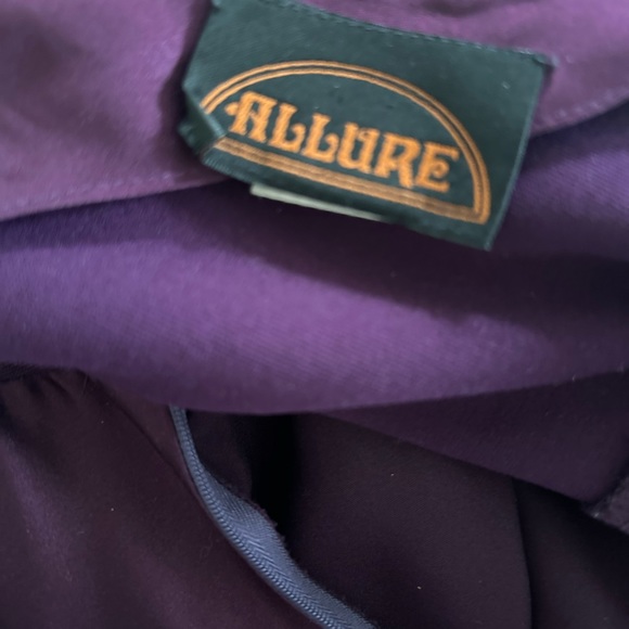 Y2K Allure Purple Satin Formal Dress Gown Glam Belt V-Back Sz 8 USA - Picture 8 of 16